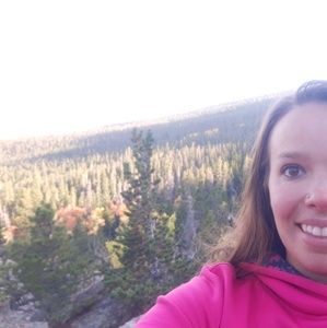 Meet your Posher, Karissa